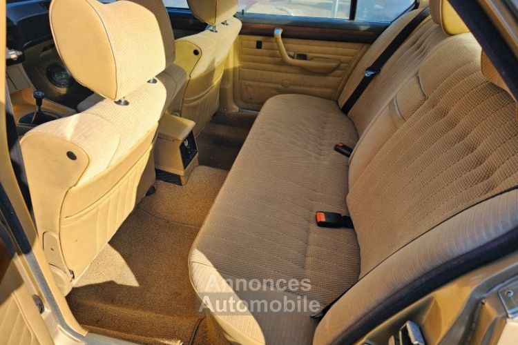 BMW Série 7 (E23) 728 CARBURATEUR BOITE MECANIQUE - <small></small> 12.900 € <small>TTC</small> - #12