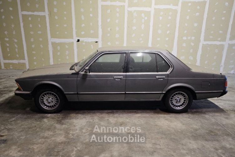 BMW Série 7 (E23) 728I 6 CYLINDRES BOITES AUTOMATIQUE - <small></small> 13.900 € <small>TTC</small> - #4