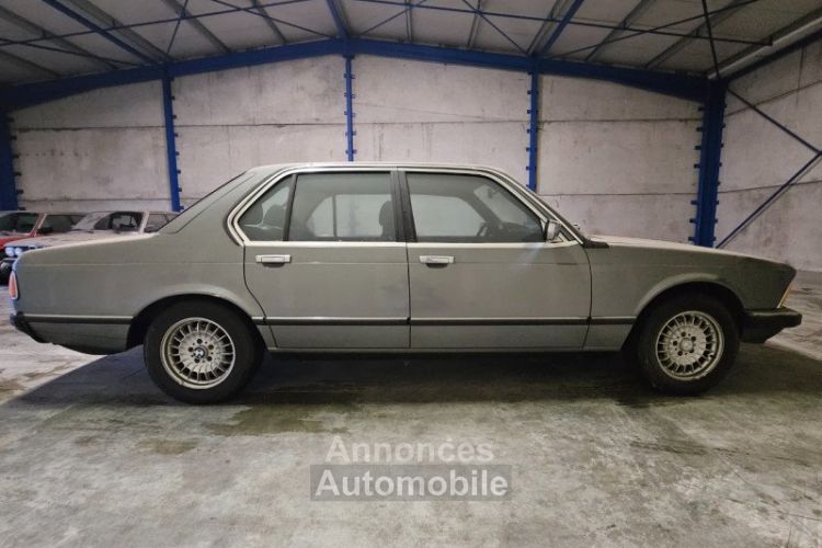 BMW Série 7 (E23) 728I 6 CYLINDRES BOITES AUTOMATIQUE - <small></small> 13.900 € <small>TTC</small> - #8