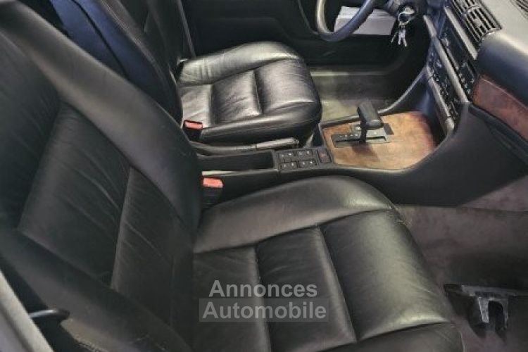 BMW Série 7 SERIE (E32) 730I 6 CYLINDRES BOITE AUTOMATIQUE - <small></small> 9.900 € <small>TTC</small> - #9