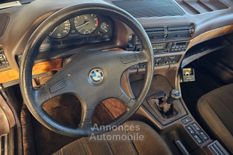 BMW Série 7 (E32) 730i 6 CYLINDRES BOITE MECANIQUE - <small></small> 13.900 € <small>TTC</small> - #10