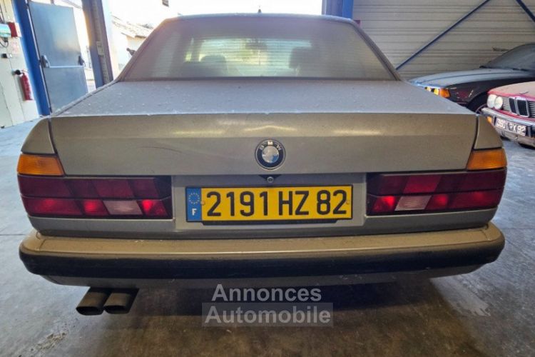 BMW Série 7 SERIE (E32) 750I V12 BOITE AUTOMATIQUE - <small></small> 12.900 € <small>TTC</small> - #6