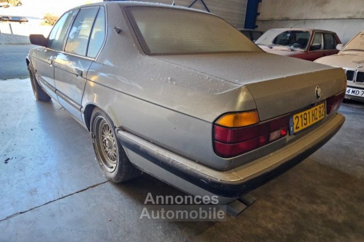 BMW Série 7 SERIE (E32) 750I V12 BOITE AUTOMATIQUE - <small></small> 12.900 € <small>TTC</small> - #7