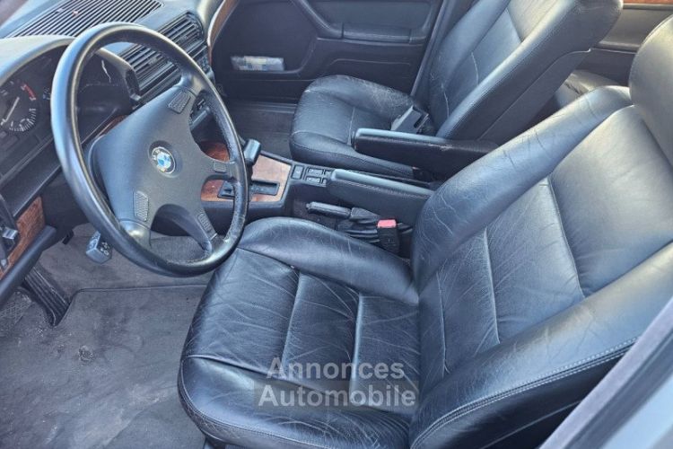 BMW Série 7 SERIE (E32) 750I V12 BOITE AUTOMATIQUE - <small></small> 12.900 € <small>TTC</small> - #9