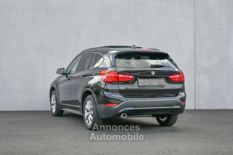 BMW X1 1.5 dA - PANO - LEDER - PDC - NAVI - LICHTE VRACHT - - <small></small> 22.990 € <small>TTC</small> - #9