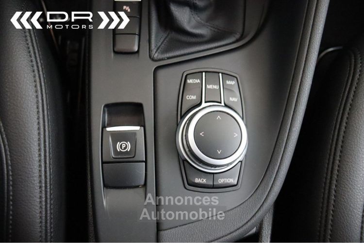 BMW X1 16dA sDrive ADVANTAGE BUSINESS - LED NAVI LEDER TREKHAAK - <small></small> 22.495 € <small>TTC</small> - #32