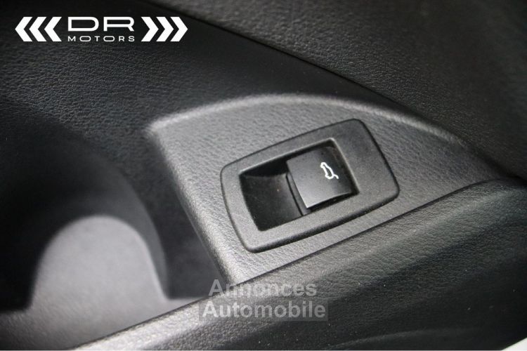 BMW X1 16dA sDrive ADVANTAGE BUSINESS - LED NAVI LEDER TREKHAAK - <small></small> 22.495 € <small>TTC</small> - #36