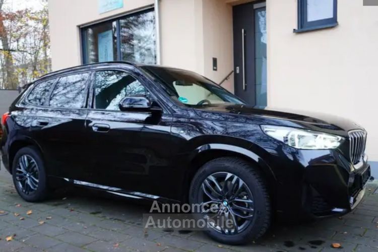 BMW X1 23d M Sport/Tête haute/Panorama/AHK/360 - <small></small> 47.500 € <small>TTC</small> - #3