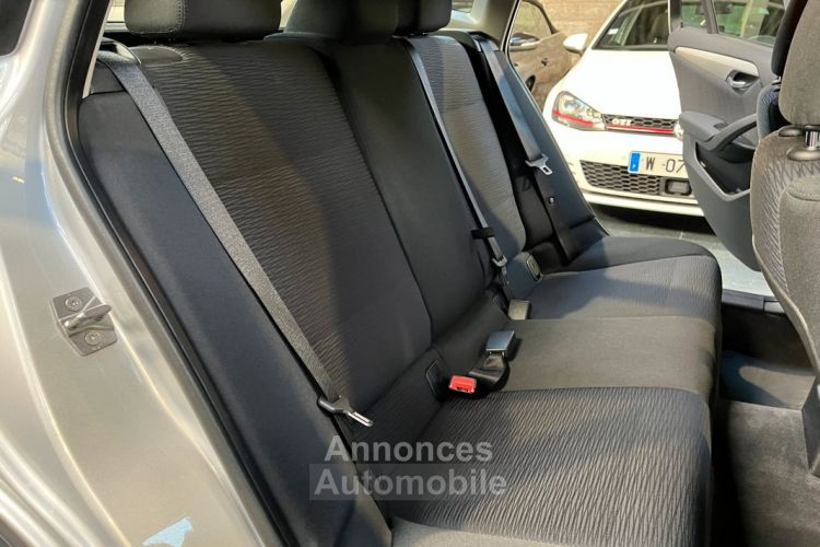 BMW X1 sDrive 20i 2.0L 184 ch Bluetooth & Régulateur Crit'air 1 Historique d'entretien État remarquable - <small></small> 13.780 € <small>TTC</small> - #8