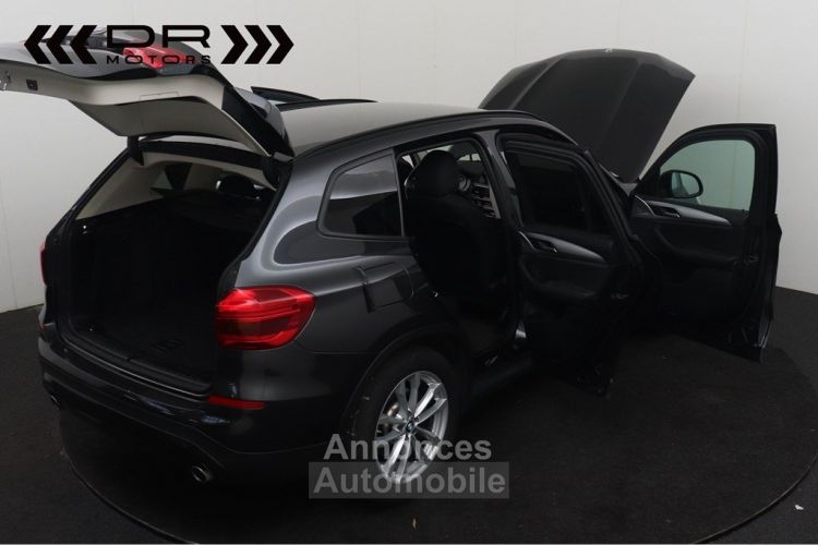 BMW X3 sDrive 18dA - TOPSTAAT NAVI LED PDC - <small></small> 26.995 € <small>TTC</small> - #11