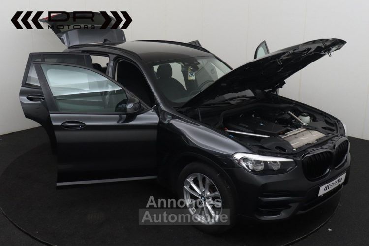 BMW X3 sDrive 18dA - TOPSTAAT NAVI LED PDC - <small></small> 26.995 € <small>TTC</small> - #12