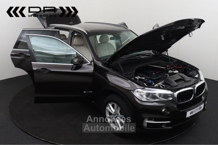 BMW X5 25dA sDrive - LEDER NAVI BTW AFTREKBAAR TREKHAAK - <small></small> 30.995 € <small>TTC</small> - #11