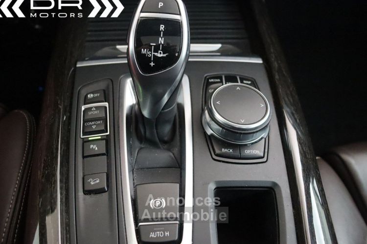 BMW X5 3.0dAs xDrive M PACK - PANODAK LED NAVI KEYLESS HiFi STANDVERWARMING - <small></small> 37.995 € <small>TTC</small> - #28