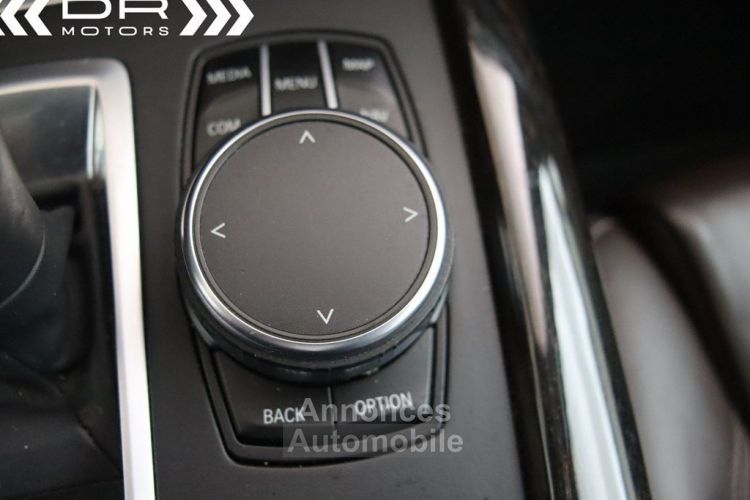 BMW X5 3.0dAs xDrive M PACK - PANODAK LED NAVI KEYLESS HiFi STANDVERWARMING - <small></small> 37.995 € <small>TTC</small> - #31
