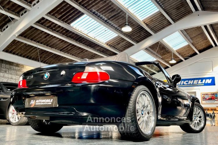 BMW Z3 Roadster 2.2i Sport Edition 24 680 kms certifiés Châssis M, Harman Kardon Carnet et historique État concours - <small></small> 31.980 € <small>TTC</small> - #2