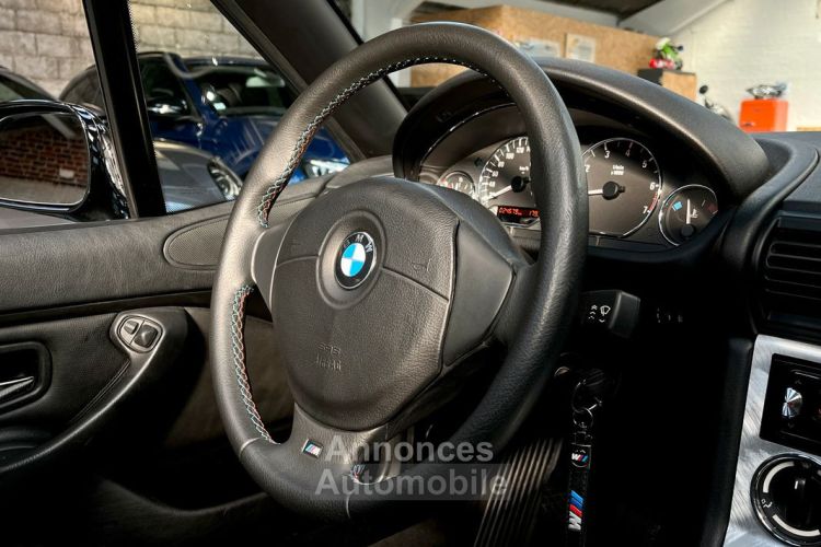 BMW Z3 Roadster 2.2i Sport Edition 24 680 kms certifiés Châssis M, Harman Kardon Carnet et historique État concours - <small></small> 31.980 € <small>TTC</small> - #8