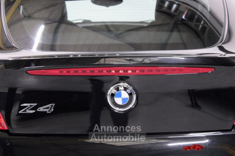 BMW Z4 3.0 SI - 24V L6 - 265ch + JANTES AVEC PNEUS HIVER + HOUSSE DE PROTECTION - <small></small> 24.990 € <small>TTC</small> - #42