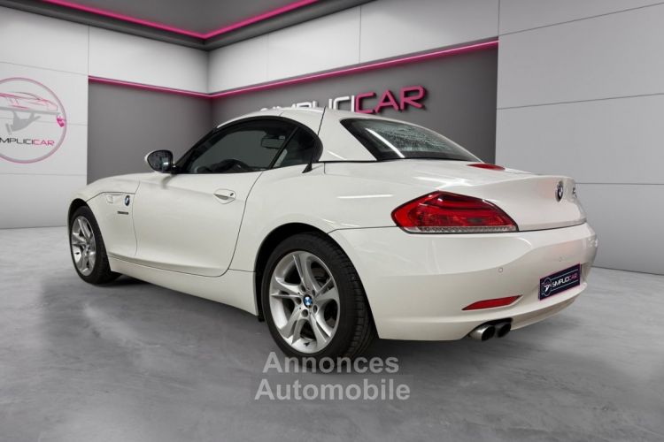 BMW Z4 ROADSTER E89 sDrive28i 245ch M Sport // SIEGES VOLANT CHAUFFANTS / GPS / CARNET ENTRETIEN / Garantie 12 mois - <small></small> 24.980 € <small>TTC</small> - #3