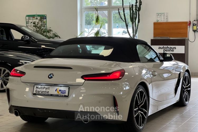 BMW Z4 Z4sDr20i LCPProf Navi LED DrivAs LenkrHz - <small></small> 37.799 € <small>TTC</small> - #9