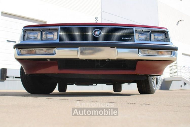 Buick ELECTRA - <small></small> 21.900 € <small>TTC</small> - #10