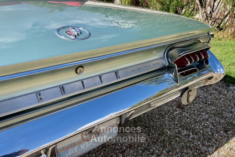 Buick ELECTRA 225 1961 cabriolet - <small></small> 59.500 € <small>TTC</small> - #35