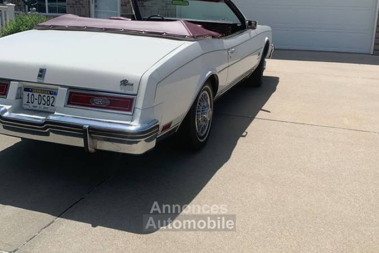 Buick Riviera convertible  - <small></small> 19.000 € <small>TTC</small> - #16