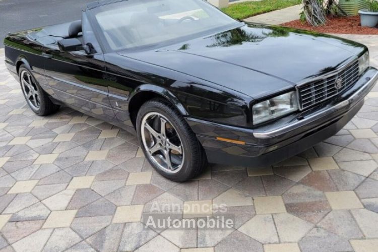 Cadillac Allante - <small></small> 21.000 € <small>TTC</small> - #17