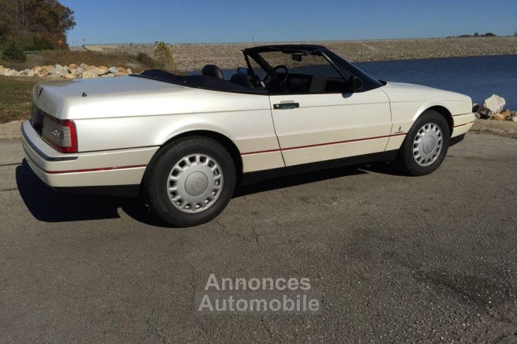 Cadillac Allante - <small></small> 26.700 € <small>TTC</small> - #18