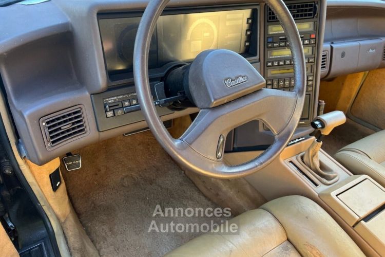 Cadillac Allante - <small></small> 17.100 € <small>TTC</small> - #16