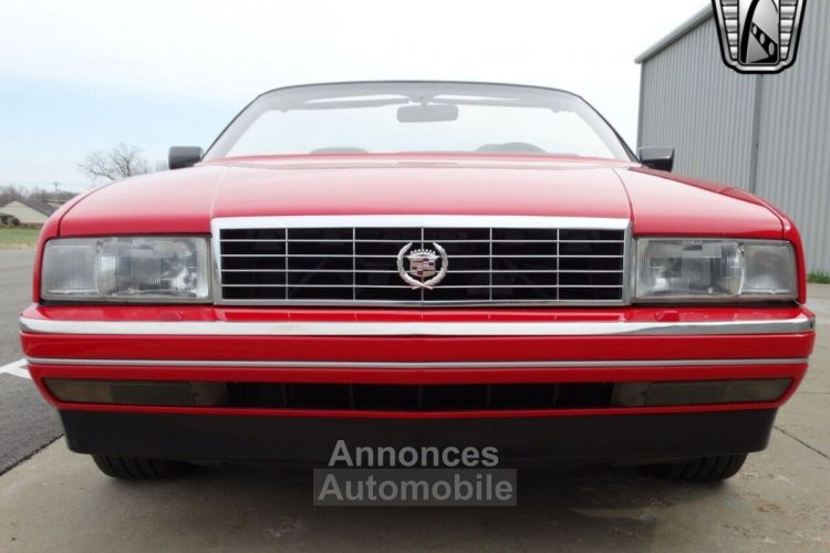 Cadillac Allante - <small></small> 17.700 € <small>TTC</small> - #3