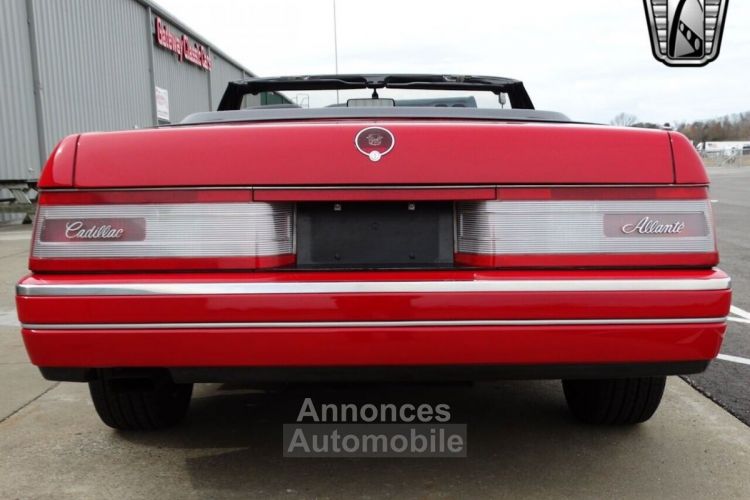 Cadillac Allante - <small></small> 17.700 € <small>TTC</small> - #7