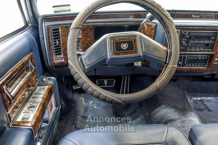 Cadillac Brougham - <small></small> 22.000 € <small>TTC</small> - #15