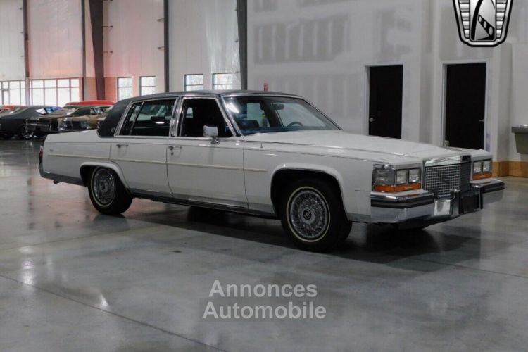 Cadillac Brougham - <small></small> 31.900 € <small>TTC</small> - #6