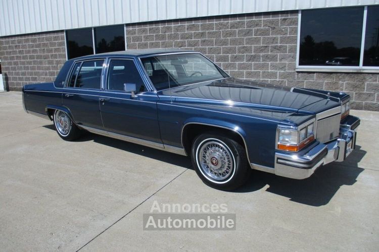 Cadillac Brougham d'Elegance  - <small></small> 26.000 € <small>TTC</small> - #1