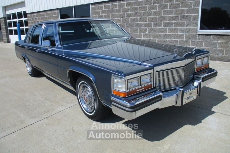 Cadillac Brougham d'Elegance  - <small></small> 26.000 € <small>TTC</small> - #3