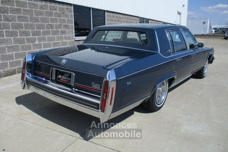 Cadillac Brougham d'Elegance  - <small></small> 26.000 € <small>TTC</small> - #11