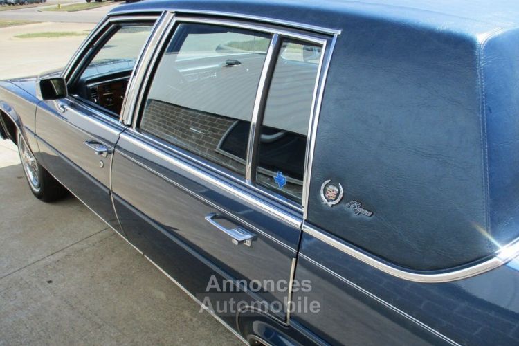 Cadillac Brougham d'Elegance  - <small></small> 26.000 € <small>TTC</small> - #31