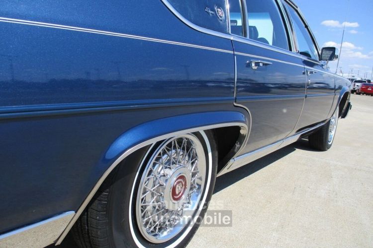 Cadillac Brougham d'Elegance  - <small></small> 26.000 € <small>TTC</small> - #32