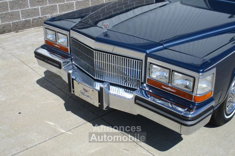 Cadillac Brougham d'Elegance  - <small></small> 26.000 € <small>TTC</small> - #37