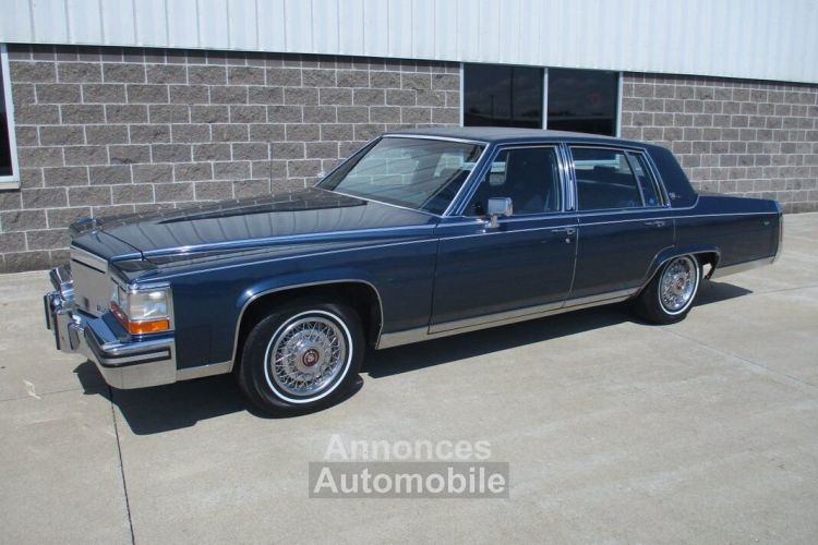 Cadillac Brougham d'Elegance  - <small></small> 26.000 € <small>TTC</small> - #38