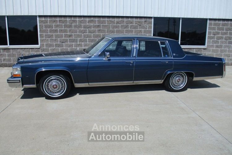 Cadillac Brougham d'Elegance  - <small></small> 26.000 € <small>TTC</small> - #39