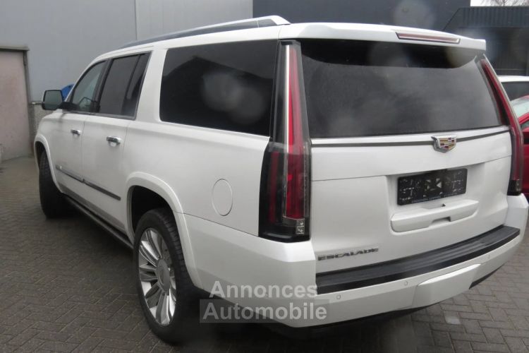 Cadillac Escalade 2017 6.2i V8 Platinum ESV Lichte vracht - <small></small> 49.500 € <small>TTC</small> - #2