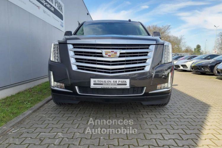 Cadillac Escalade 2017 Platinum ESV 6,2 V8 Europamodell top ge - <small></small> 53.890 € <small>TTC</small> - #12