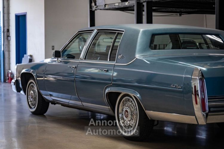 Cadillac Fleetwood - <small></small> 21.000 € <small>TTC</small> - #22