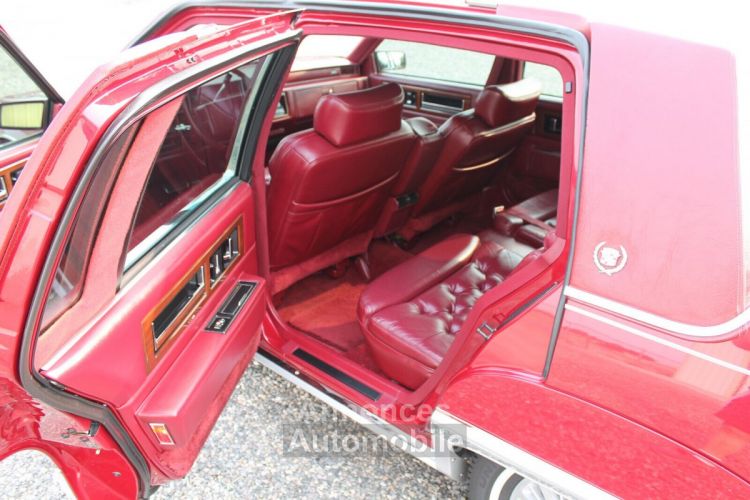 Cadillac Fleetwood - <small></small> 27.000 € <small>TTC</small> - #15