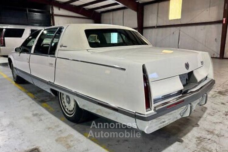 Cadillac Fleetwood - <small></small> 26.700 € <small>TTC</small> - #20