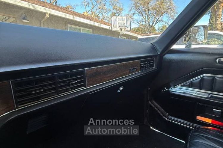 Cadillac Fleetwood 75 - <small></small> 31.700 € <small>TTC</small> - #14