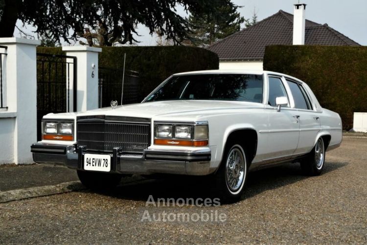 Cadillac Fleetwood Brougham - <small></small> 26.400 € <small>TTC</small> - #1