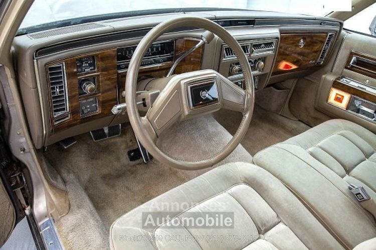 Cadillac Fleetwood Brougham - <small></small> 18.900 € <small>TTC</small> - #6