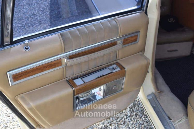 Cadillac Fleetwood Brougham Limousine - <small></small> 9.600 € <small>TTC</small> - #13